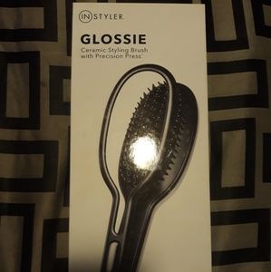 InStyler glossie ceramic styling brush